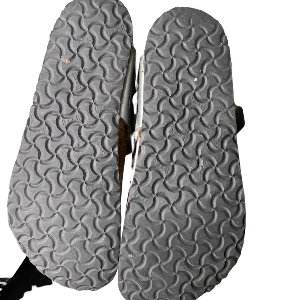 Birkenstock Silver Kids Gizeh Sandals size 32